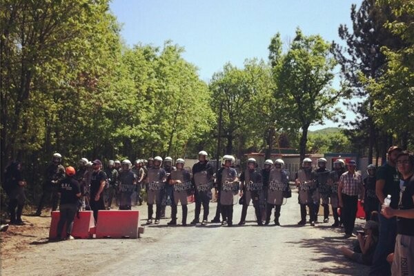 Σκουριές: Δικάζονται σήμερα οι τρεις διαδηλώτριες που συνελήφθησαν την Κυριακή