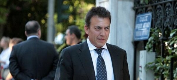 Βρούτσης: «Πού να στείλω το λογαριασμό; στο ΠΑΜΕ η στο ΚΚΕ;»