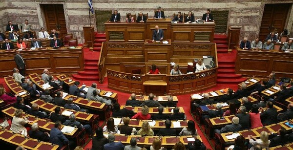 «Ξεπαγώνουν» χρέη του Ιράκ και της Αλβανίας προς τη χώρα μας