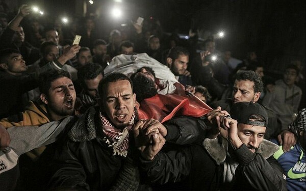 Η τραγική ιστορία του 29χρονου Παλαιστίνιου σε αμαξίδιο που σκοτώθηκε ενώ διαδήλωνε στη Γάζα