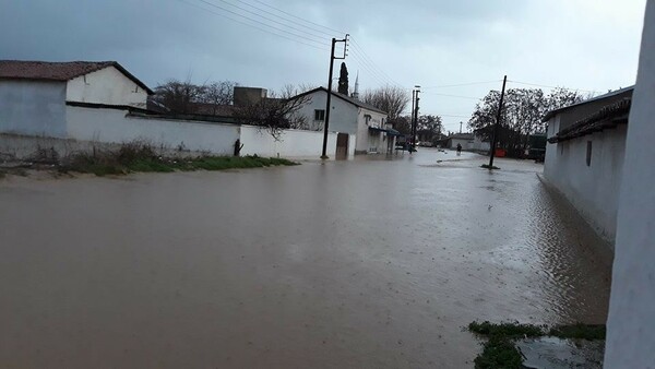 Πλημμύρισαν σπίτια και δρόμοι στη Ροδόπη