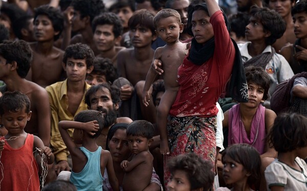 Μιανμάρ: Ο βιρμανικός στρατός είχε σχεδιάσει κάποιες από τις σφαγές των Ροχίνγκια, καταγγέλλει το HRW