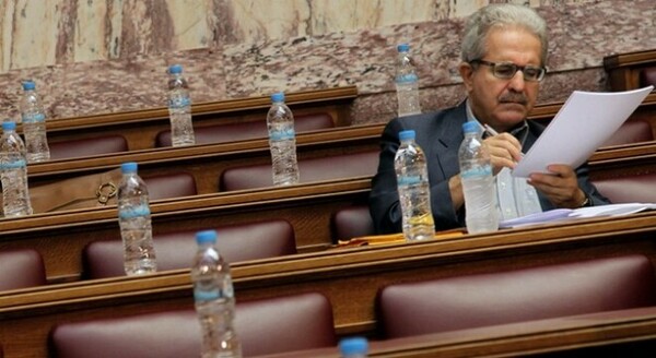 Aνδρουλάκης: “Από το ΠΑΣΟΚ, μου είπαν να μην αφήσω την έδρα, όταν παραιτήθηκα”