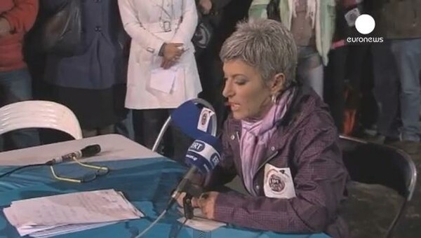 Από το πεζοδρόμιο στον «αέρα» το δελτίο ειδήσεων της ΕΡΤ