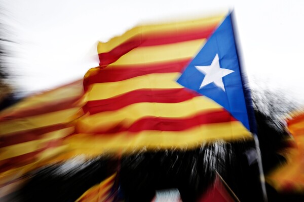 Κάλεσμα για διάλογο και αποκλιμάκωση σε Ισπανία - Καταλονία από τη γερμανική κυβέρνηση