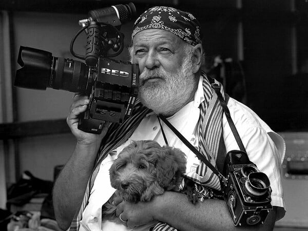 O φημισμένος φωτογράφος Bruce Weber απαντά στο μοντέλο που τον κατηγορεί για σεξουαλική παρενόχληση