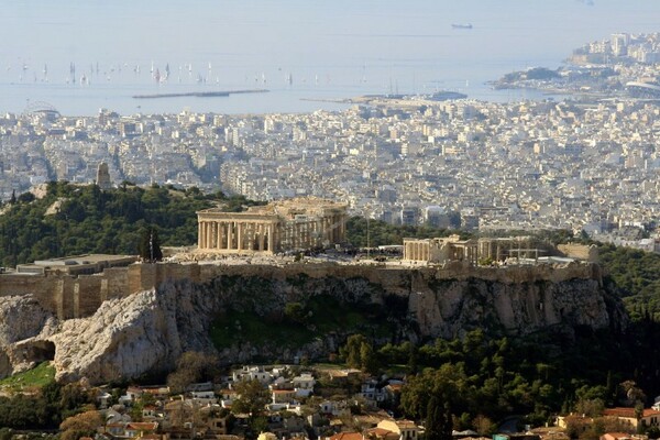 Ανοιξιάτικο το σκηνικό
