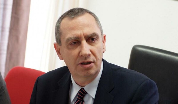 Αποσύρεται προσωρινά η διάταξη για την ψήφο των μεταναστών