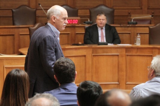 Παπανδρέου εναντίον Βενιζέλου: «Όλοι κρινόμαστε…»