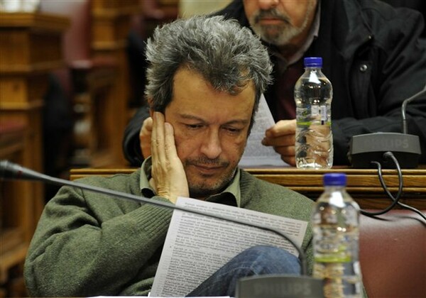 Τατσόπουλος: “Παραιτούμαι και κρατάω την έδρα”