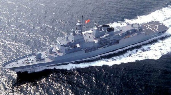 Τουρκικό πολεμικό καταδίωξε ερευνητικό σκάφος στην ΑΟΖ της Κύπρου