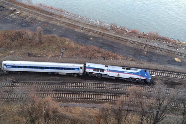 Εκτροχιάστηκε τρένο στη Νέα Υόρκη