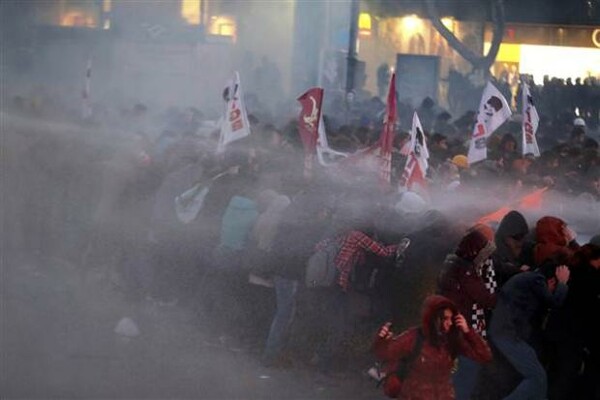 Τουρκία: Οργή στην κηδεία του 15χρονου