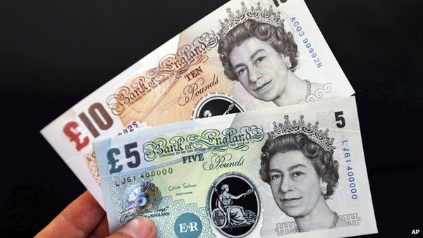 Πλαστικό νόμισμα θα έχει η Βρετανία από το 2016
