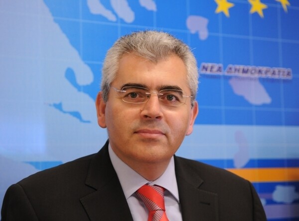 Τώρα: Παραιτήθηκε από υπουργός ο Μάξιμος Χαρακόπουλος