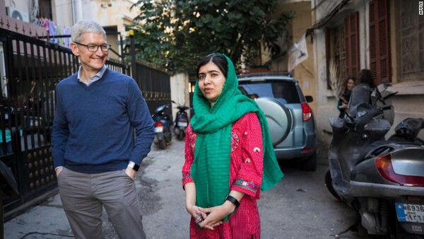Apple και Μαλάλα ανακοίνωσαν την συνεργασία τους που θα βοηθήσει 100.000 κορίτσια