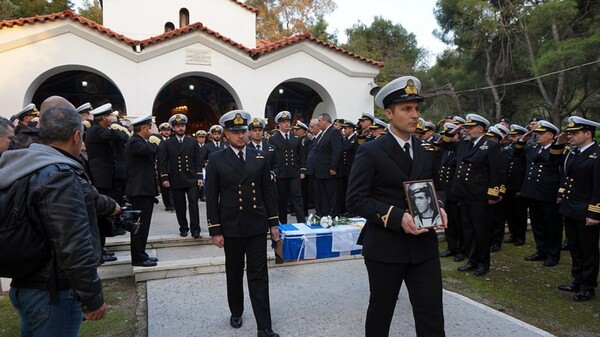 Παραδόθηκαν στην Ελλάδα τα οστά των πεσόντων της ακταιωρού «Φαέθων»