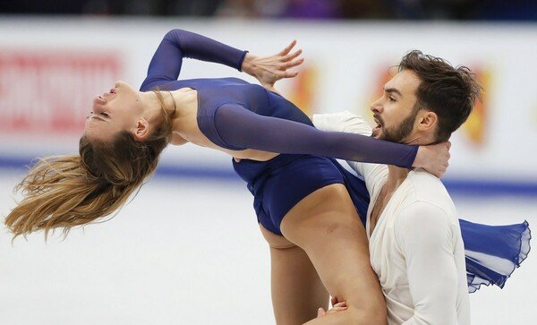 Παπαδάκη και Σιζερόν είναι Πρωταθλητές Ευρώπης με παγκόσμιο ρεκόρ - Δείτε τον μαγικό χορό τους στον πάγο