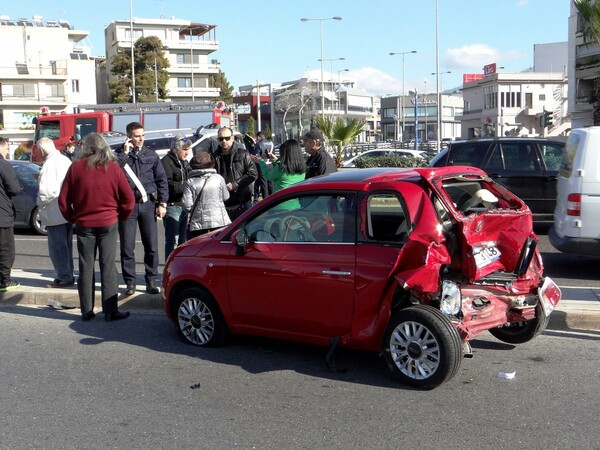 Πριν από λίγο τροχαίο στην παραλιακή