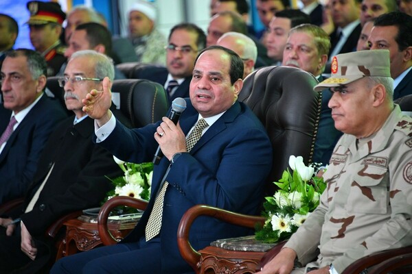 Αίγυπτος: Η αντιπολίτευση καλεί σε μποϊκοτάζ των εκλογών - Ο Σίσι απειλεί τους αντιπάλους του
