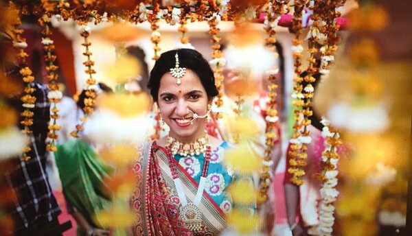 Ένας ινδικός γάμος με ατμόσφαιρα Bollywood, ρακές και γαμπρό από την Κρήτη
