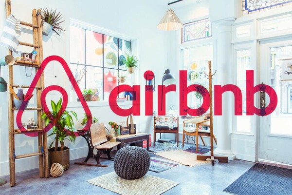 Έρευνα: Το 7,2% των ιδιοκτητών στην Ελλάδα προσπάθησε να εκμισθώσει ακίνητα στην Airbnb