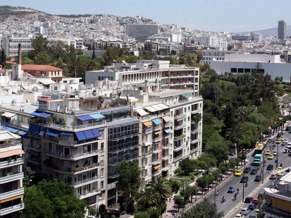 Στο 1 τρισ. η συνολική περιουσία των Ελλήνων