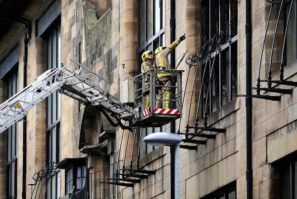 To περίφημο Glasgow School of Art σώθηκε κατά 90% από την καταστροφική πυρκαγιά