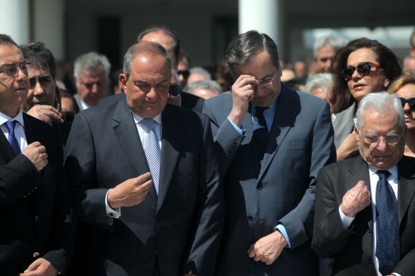 Κακλαμάνης: Ο Καραμανλής μου είπε να σας πω…