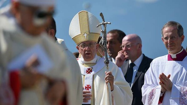 Πάπας: Το 2% των κληρικών μας είναι παιδεραστές