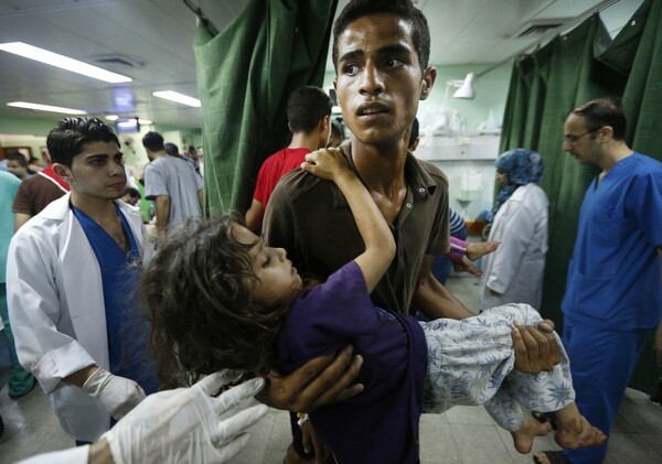Βομβάρδισαν σχολείο στη Γάζα- 15 νεκροί, εκατοντάδες τραυματίες