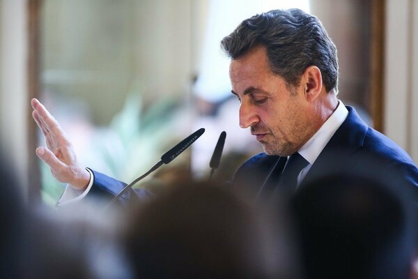 Ο γιος του Σαρκοζί καλεί σε ένοπλη υπεράσπιση της Γαλλίας