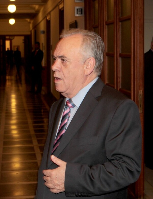 Συνάντηση Δραγασάκη με τον υφ. Οικονομικών των ΗΠΑ