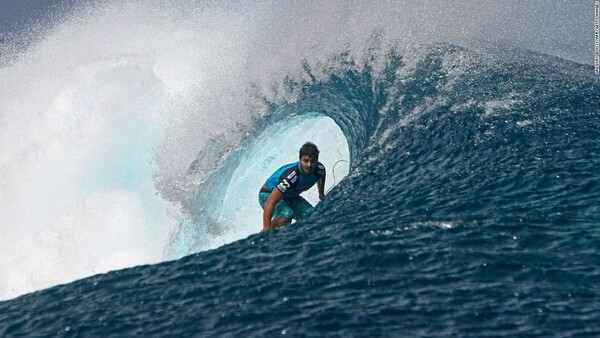 Διεθνούς φήμης πρωταθλητής του surf νεκρός από πυρά αστυνομικού