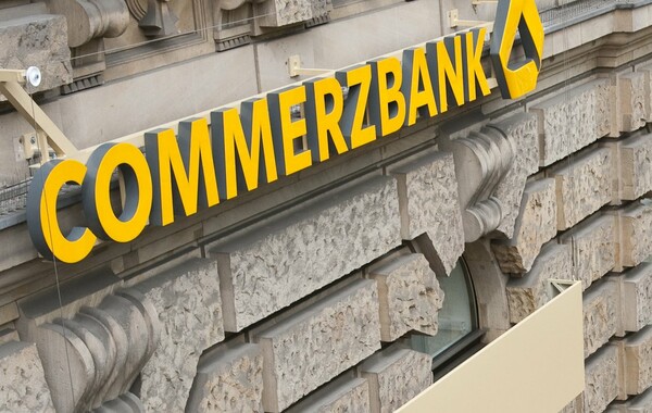 Commerzbank: Ανέβηκε η πιθανότητα για Grexit