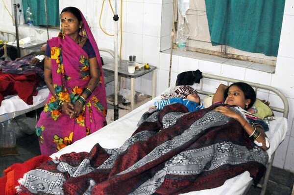Ινδία: Σκουριασμένα χειρουργικά εργαλεία στις στειρώσεις των γυναικών