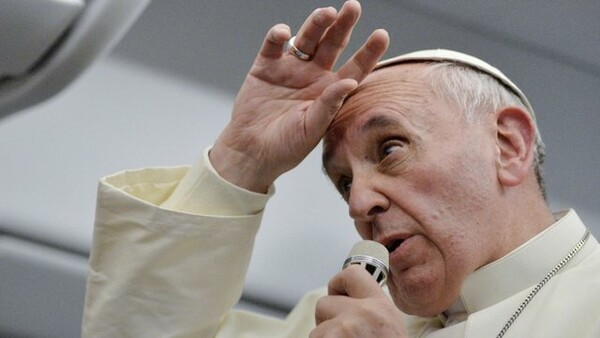 Πάπας: Κάντε παιδιά, αλλά όχι σαν τα κουνέλια