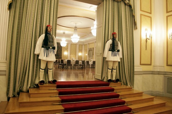 Πλήθος ονομάτων για το Προεδρικό