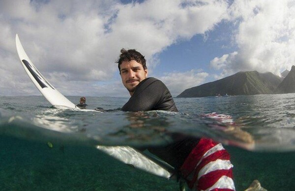 Διεθνούς φήμης πρωταθλητής του surf νεκρός από πυρά αστυνομικού