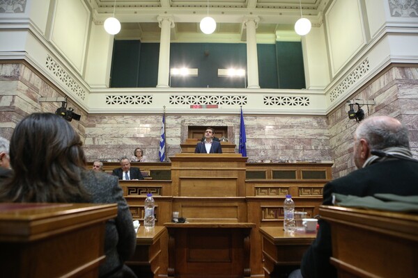«Ναι» από ΚΚΕ και ΠΑΣΟΚ στην Προανακριτική για τη Novartis