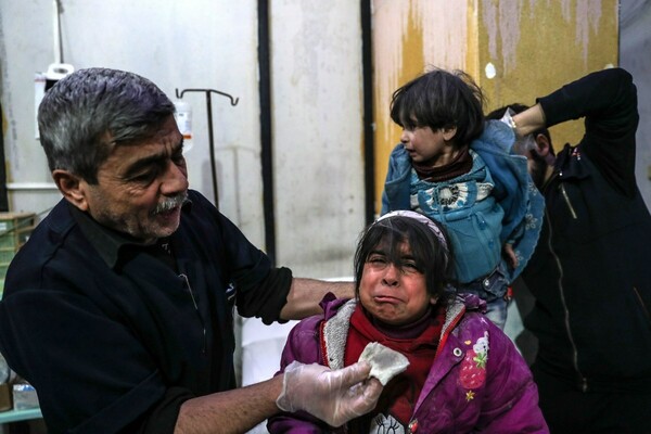 Συρία: Χωρίς ανάπαυλα οι βομβαρδισμοί στη Γούτα- Δεκάδες άμαχοι νεκροί αλλά ο ΟΗΕ αναβάλλει την εκεχειρία
