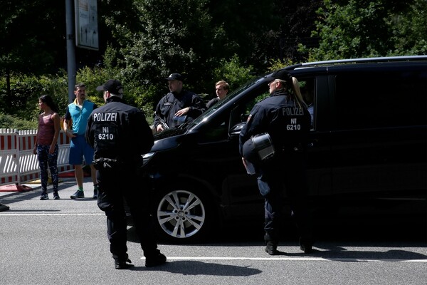 Τουλάχιστον 950 ρατσιστικές επιθέσεις καταγράφηκαν στη Γερμανία μέσα σε ένα χρόνο