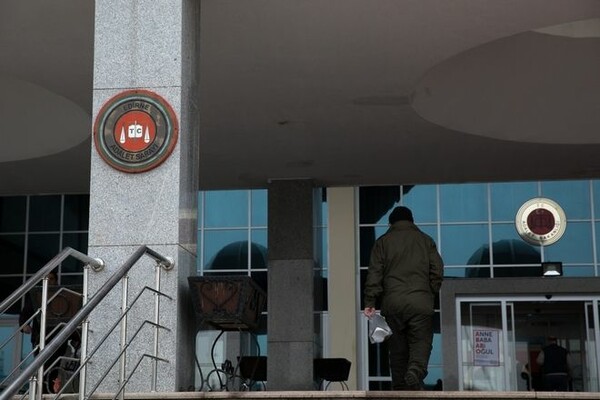 Στην Αδριανούπολη οι γονείς των Ελλήνων στρατιωτικών - «Να γυρίσουν πίσω τα παιδιά μας»