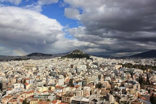 Καιρός: Συννεφιά σε όλη τη χώρα, αλλά υψηλές θερμοκρασίες