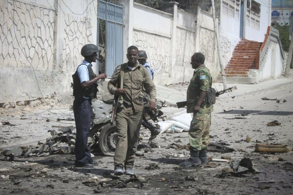 Μαχητές της Αλ Σεμπάμπ εισέβαλαν σε ξενοδοχείο της Σομαλίας