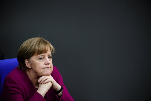 Στελέχη του CDU ζητούν την αποχώρηση της Μέρκελ από την ηγεσία του κόμματος