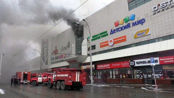 Ασύλληπτη η τραγωδία στη Ρωσία - Δεκάδες νεκρά παιδιά από την φωτιά στο εμπορικό κέντρο