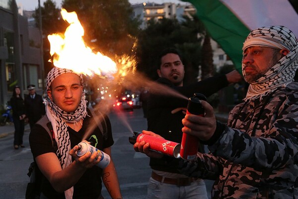 Πορεία και συγκέντρωση για την Παλαιστίνη έξω από την ισραηλινή πρεσβεία