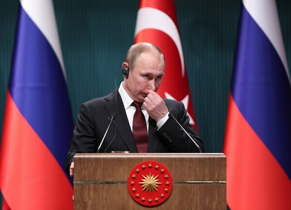 Είκοσι χώρες μπορούν να κατασκευάσουν νευροτοξικές ουσίες απαντά ο Πούτιν για την υπόθεση Σκριπάλ