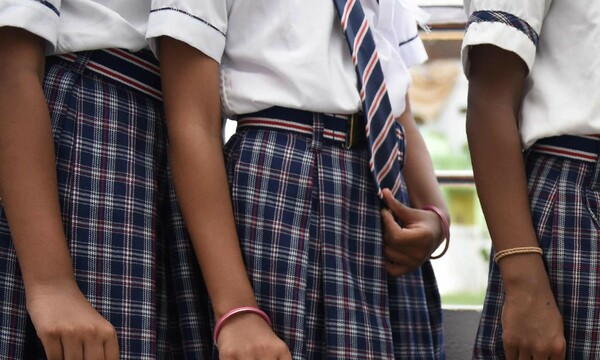 Εκατομμύρια Ινδοί μαθητές θα ξαναδώσουν εξετάσεις εξαιτίας διαρροής στο WhatApp